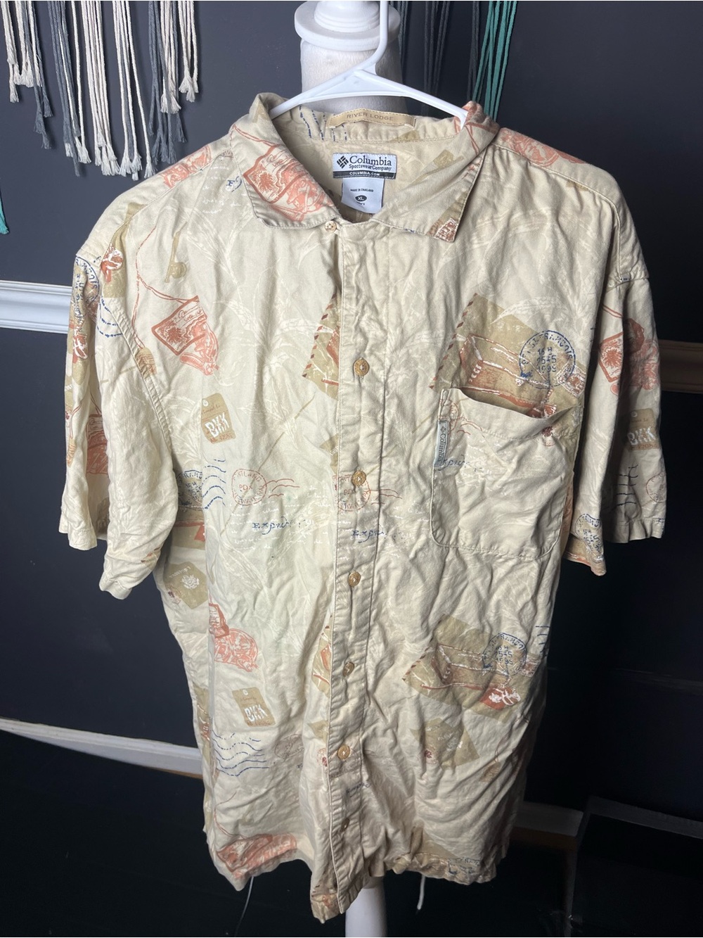 Men’s Columbia XL button down shirt